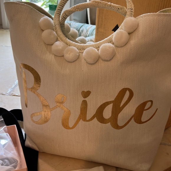 Bride to be starter pack :) - Picture 4 of 11